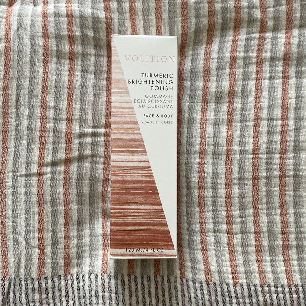 Turmeric brightening polish
